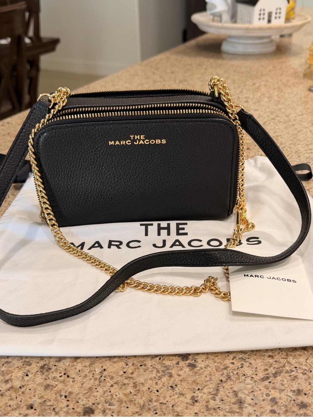 🔥🔥 Marc Jacobs
Everyday Gold
Chain Crossbody
Bag (NWOT) Paid $385🔥🔥